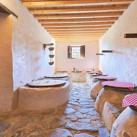 Hacienda Mellado, Antiguo Lagar Cerca De Malaga Holiday home *