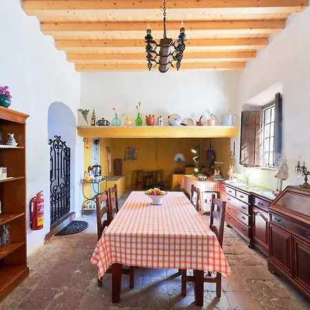 Holiday home Hacienda Mellado, Antiguo Lagar Cerca De Malaga